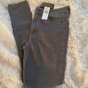 AE High rise jeggings in 4 regular